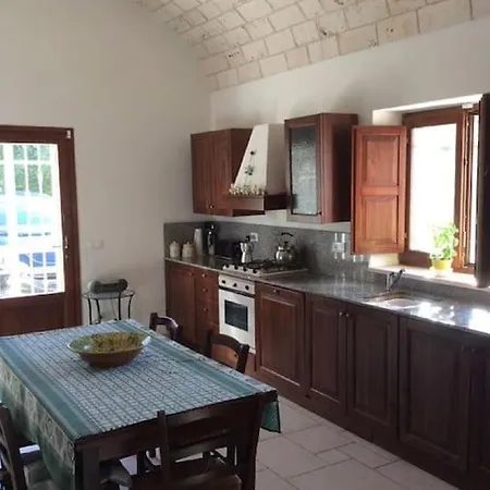 Mandorle Villa *