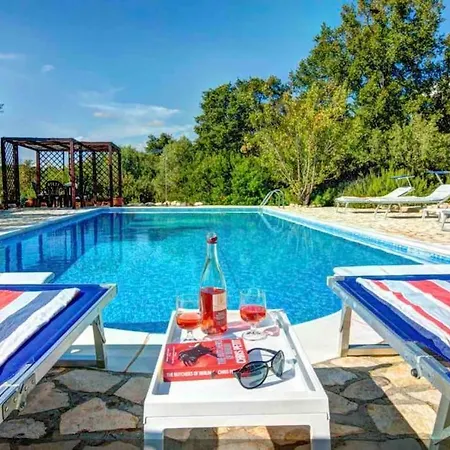 Mandorle Villa *