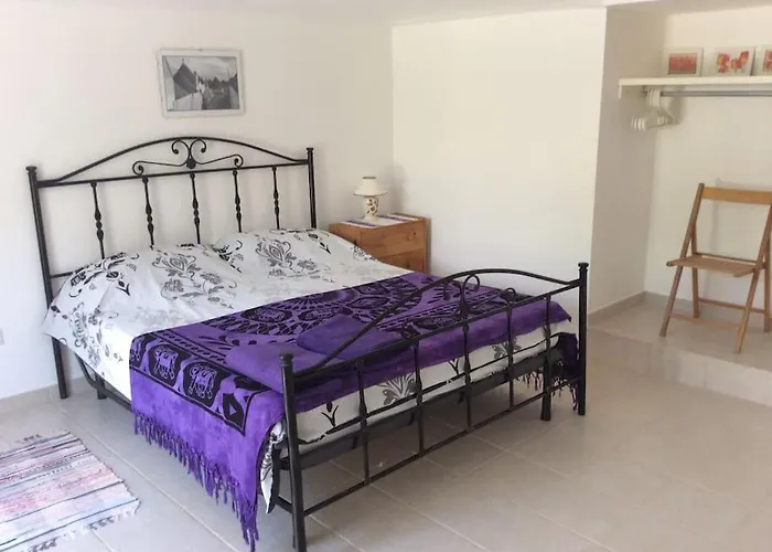 فيلة Mandorle تْشيستيرنِنو